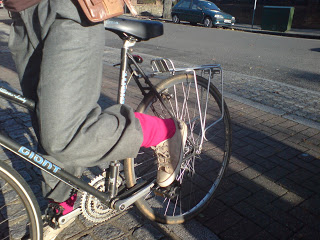 kool Tandheelkundig Classificatie Tip 3: Legwarmers are the new bicycle clips - Cyclechic