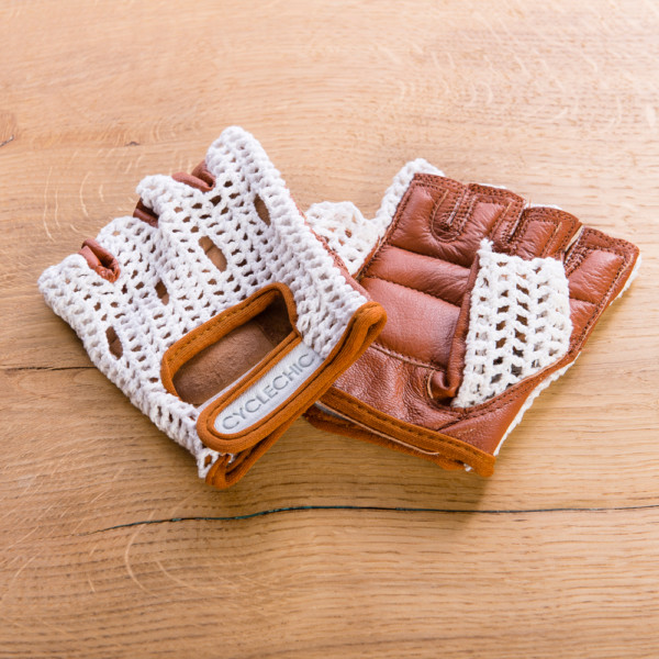 Retro Crochet Cycling Gloves - Classic Tan