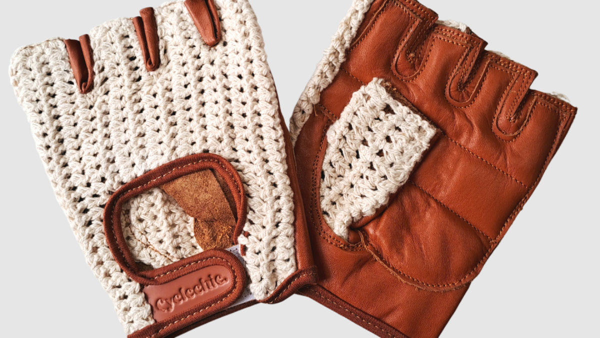 string back cycling gloves